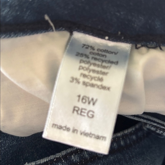 M Jeans By Maurice’s Skinny Distressed Mid Rise Jean Sz 16W Stretch Dark Wash - Picture 5 of 5